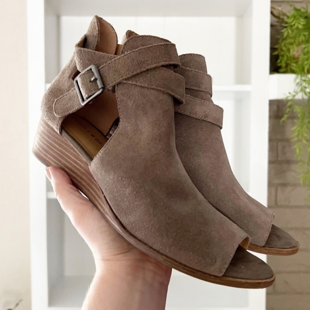 Lucky Brand Tan Suede Leather Open Toe Wedge Heel Buckle Detail Bootie